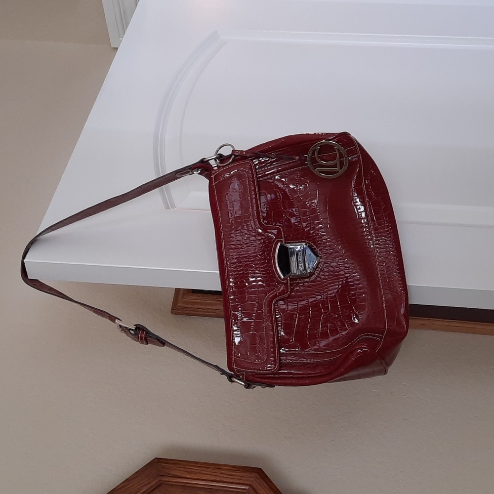 Liz Clairborne shoulder purse